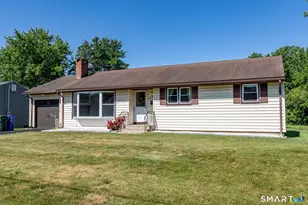 17 School House Rd, Newington, CT 06111 - Photo 1
