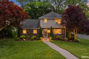 2 Stephen St, Manchester, CT 06040 - Photo 1