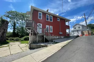 30 Chappell St, New London, CT 06320 - Photo 1