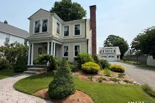 14 Pearl St, Groton, CT 06355 - Photo 1