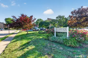14 Riverview Dr, Bridgeport, CT 06604 - Photo 1