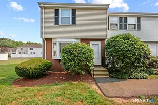 8 Allspice Ln, Glastonbury, CT 06033 - Photo 1