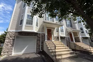 1401 Briar Woods Ln, Danbury, CT 06811 - Photo 1