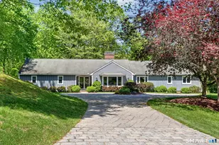 255 Tanglewood Cir, Milford, CT 06461 - Photo 1