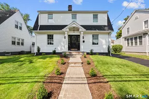 33 Rivercliff Dr, Milford, CT 06460 - Photo 1
