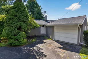 17 Hickory Hill Dr, Waterbury, CT 06708 - Photo 1