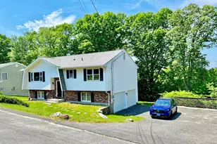92 Quentin St, Waterbury, CT 06706 - Photo 1