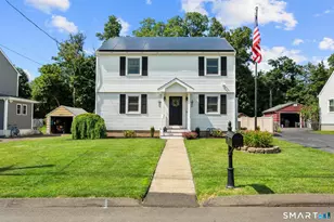 28 MacArthur Rd, North Haven, CT 06473 - Photo 1