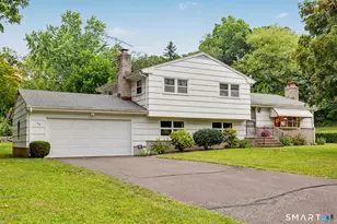 116 Campbell Rd, Trumbull, CT 06611 - Photo 1