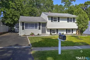 98 Youngstown Rd, Fairfield, CT 06824 - Photo 1