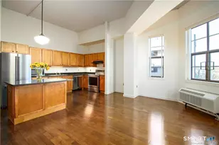 15 Dinah Rd, West Hartford, CT 06107 - Photo 1