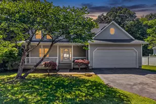 9 Spinnaker Rd, Waterford, CT 06385 - Photo 1