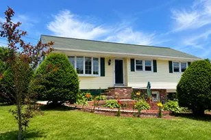7 River St, Stonington, CT 06379 - Photo 1