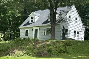 425 Lakeside Rd, Morris, CT 06758 - Photo 1