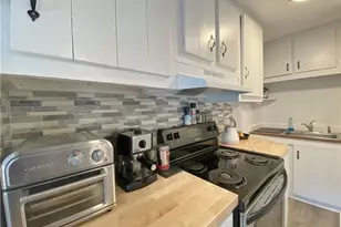 16 Ruby St, Norwalk, CT 06850 - Photo 1