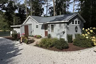 11 Mohawk Trail, Newtown, CT 06482 - Photo 2