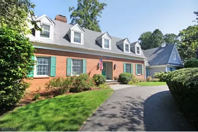 372 Lake View Dr, Wyckoff Township, NJ 07481 - Photo 1