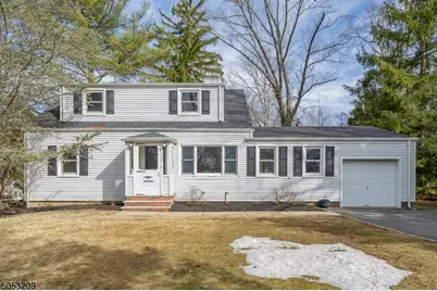 124 Holmes Oval, New Providence, NJ 07974 - Photo 1