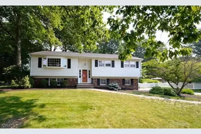 13 Massasoit Trl, Oakland, NJ 07436 - Photo 1