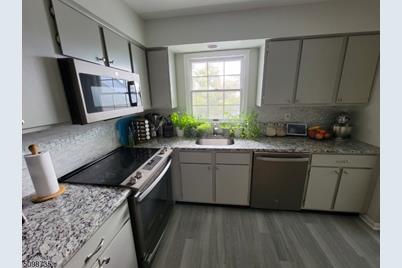 386 Burdock Ct - Photo 1