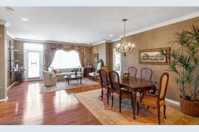 1306 Pointe Gate Dr #6 - Photo 1