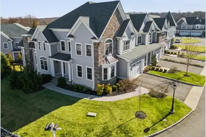 9 Park View Dr, Warren Township, NJ 07059 - Photo 1