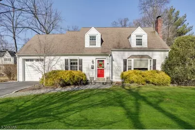 42 Oak Dr, Chatham, NJ 07928 - Photo 1