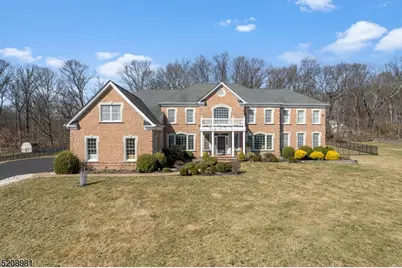 39 Balmoral Dr, Alexandria Township, NJ 08867 - Photo 1