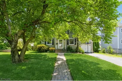 8 Harding Pl, Livingston, NJ 07039 - Photo 1