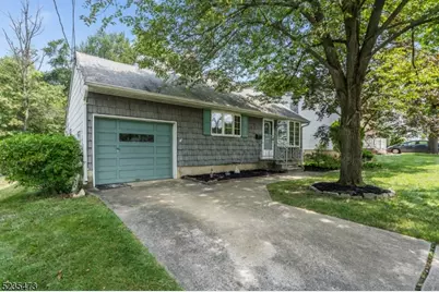 5 Stratford Rd, East Brunswick Township, NJ 08816 - Photo 1