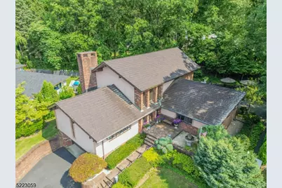 77 Macarthur Dr, Clifton, NJ 07013 - Photo 1