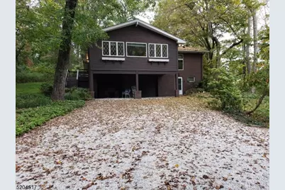 10 Pleasant Run Rd, Readington, NJ 08822 - Photo 1