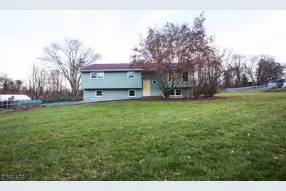 114 Wolfs Corner Rd, Green Township, NJ 07860 - Photo 1