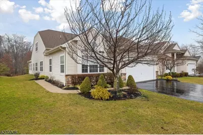 43 Esplanade Dr, Franklin Township, NJ 08873 - Photo 1