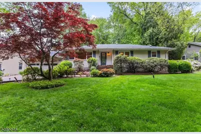 113 Hamilton Ave, Berkeley Heights Township, NJ 07922 - Photo 1