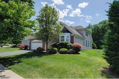 28 Spangenberg Ln, Franklin Township, NJ 08873 - Photo 1