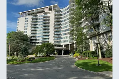 1 Claridge Dr #507, Verona, NJ 07044 - Photo 1