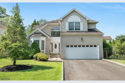 13 Windemere Ct, Hanover Township, NJ 07981 - Photo 1