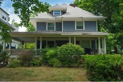 34 Irving St, Montclair, NJ 07042 - Photo 1