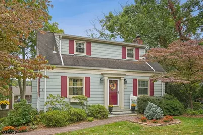 34 Oakwood Dr, Wayne, NJ 07470 - Photo 1