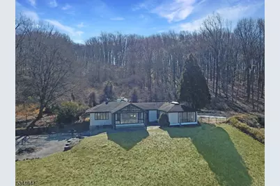 94 Roxiticus Rd, Mendham Township, NJ 07931 - Photo 1