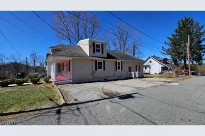 14 Governor Haines St #1, Hamburg, NJ 07419 - Photo 1