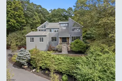 10 S Glen Rd, Kinnelon, NJ 07405 - Photo 1