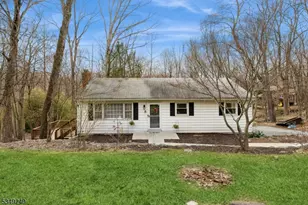 8 Cedar Rd, Ringwood, NJ 07456 - Photo 1