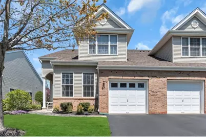 61 Saratoga Ct, Franklin Township, NJ 08873 - Photo 1