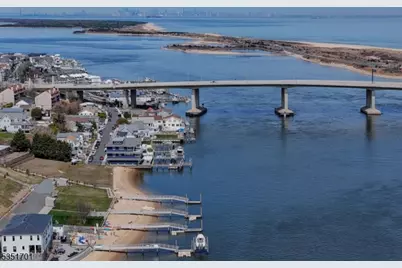 200 Portland Road #D15, Atlantic Highlands, NJ 07732 - Photo 1