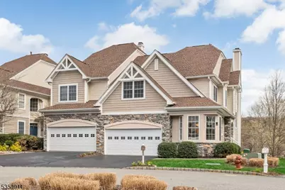 14 Cobblestone Ct, Oakland, NJ 07436 - Photo 1