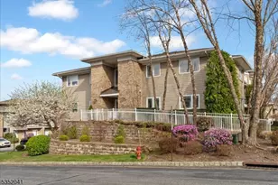 8 Wilshire Terrace, Kinnelon, NJ 07405 - Photo 1