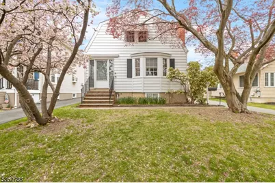 86 Franklin St, Verona, NJ 07044 - Photo 1