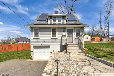 45 Barrington Rd, Parsippany, NJ 07054 - Photo 1